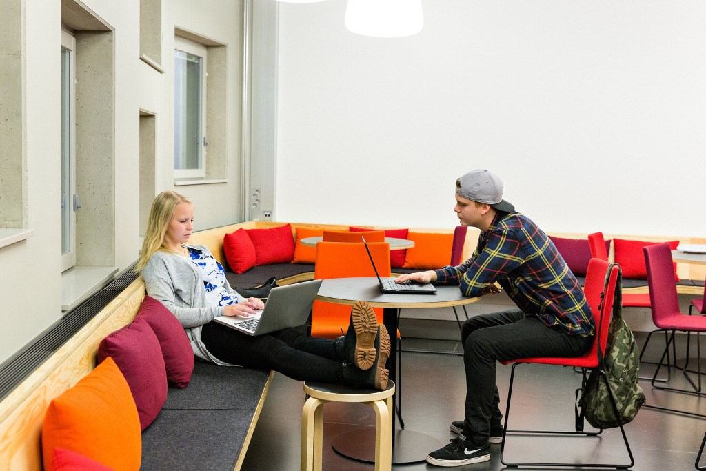 Kukaan ei saa pudota yhteiskunnan verkon läpi 